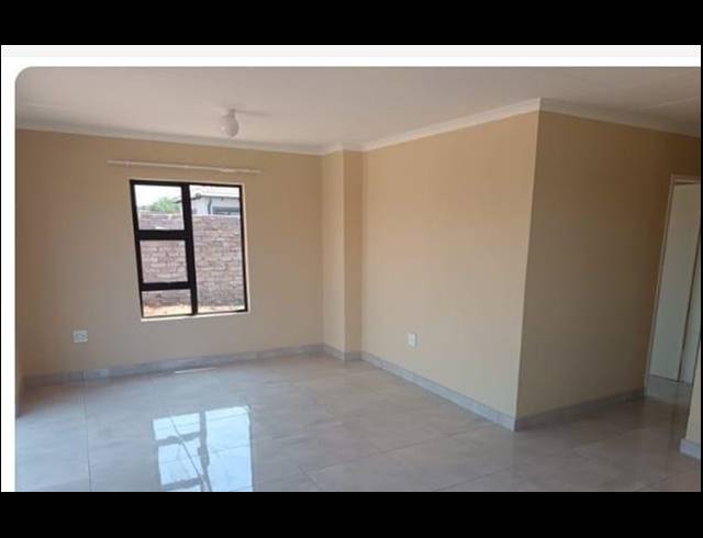 3 BEDROOM HOUSE FOR SALE IN THE ORCHARDS